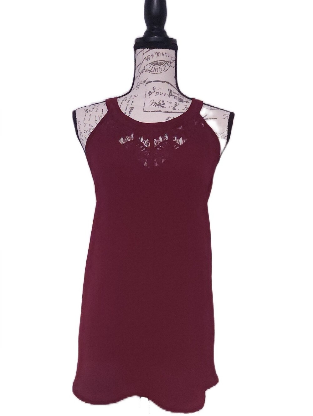 Women’s Market And Spruce Sleeveless Lace-Yoke Tank Top - Burgundy Large EUC